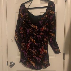 Size L mini dress